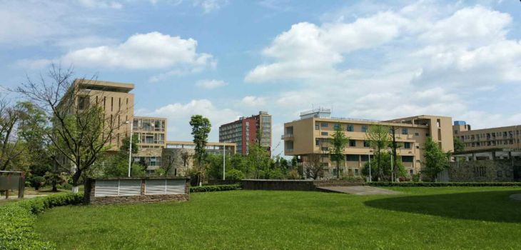 哈尔滨工业大学2024年学费标准:每年最低5500元最高78000元(各专业收费标准)